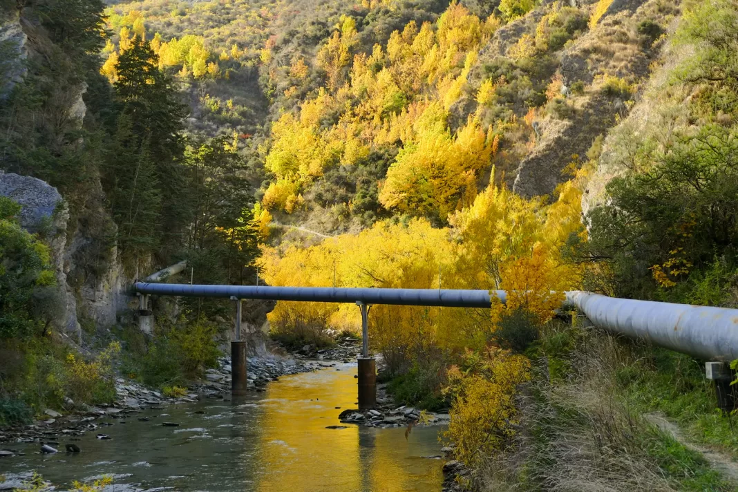 Track up the Arrow River in Arrowtown, Central Otago