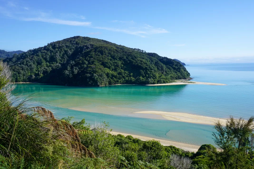 Abel Tasman Coastal Track, Awaroa